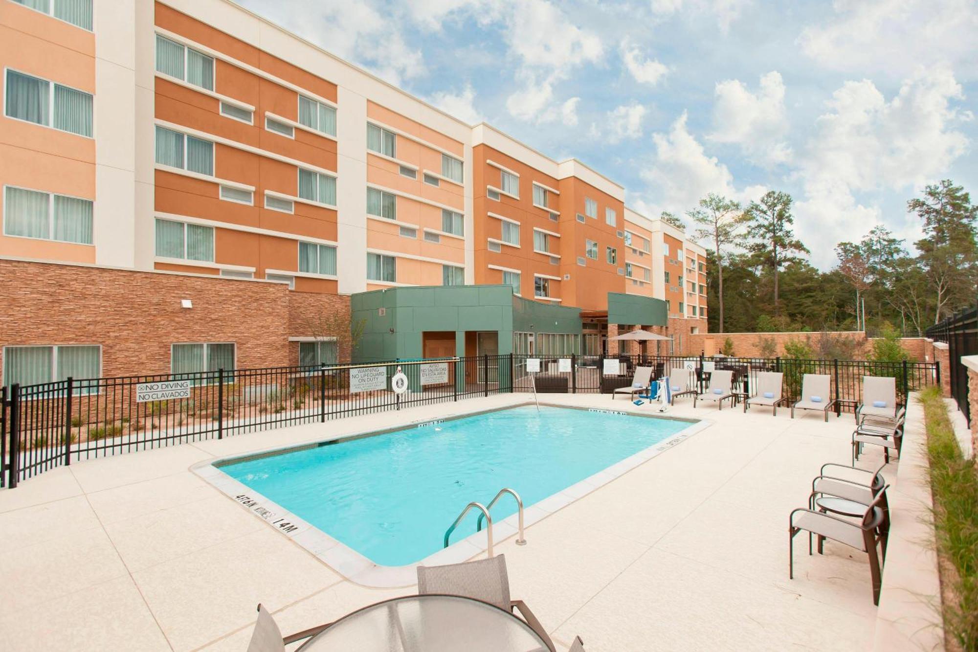 Courtyard By Marriott Houston City Place Spring Esterno foto